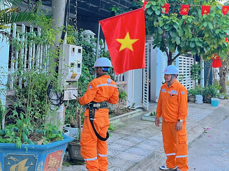 Công ty Điện lực Sơn La chủ động phương án cấp điện an toàn cho Quốc khánh 2/9 và khai giảng năm học mới